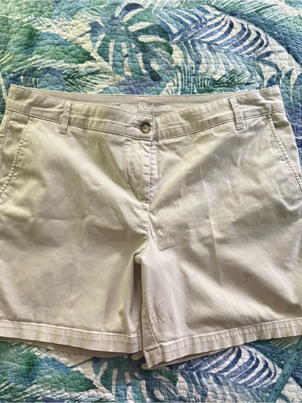 Tommy Bahama Women's Boracay 7” Shorts Size 16